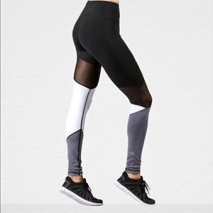 NWT TLF Vertex Leggings Black Sz Xs